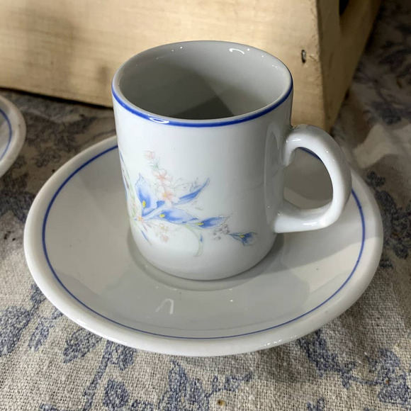 Set of 5 Porcelana Veracruz Made in Brazil Demitasse Espresso Cups and Saucers - Picture 5 of 12